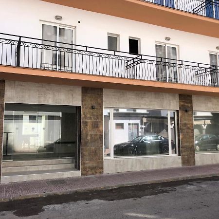 Sant Antoni de Portmany Hostal Rosalia מראה חיצוני תמונה