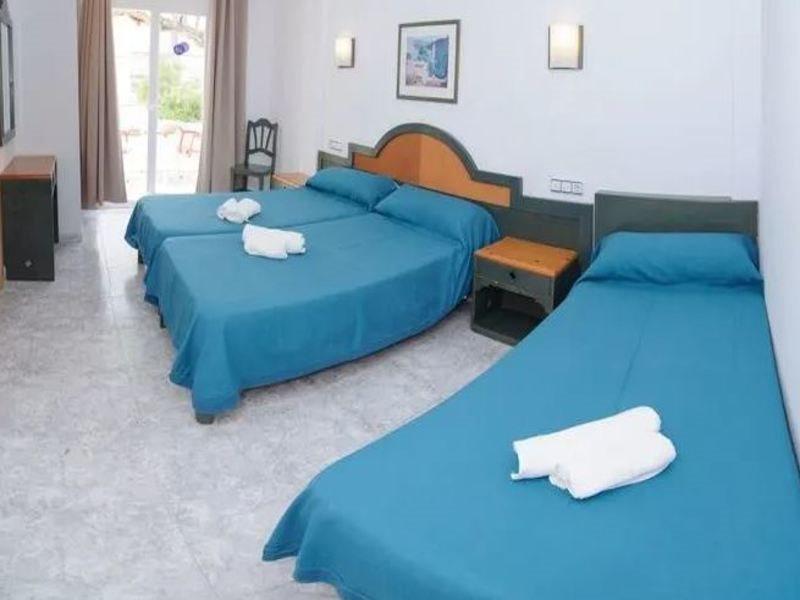 Sant Antoni de Portmany Hostal Rosalia מראה חיצוני תמונה