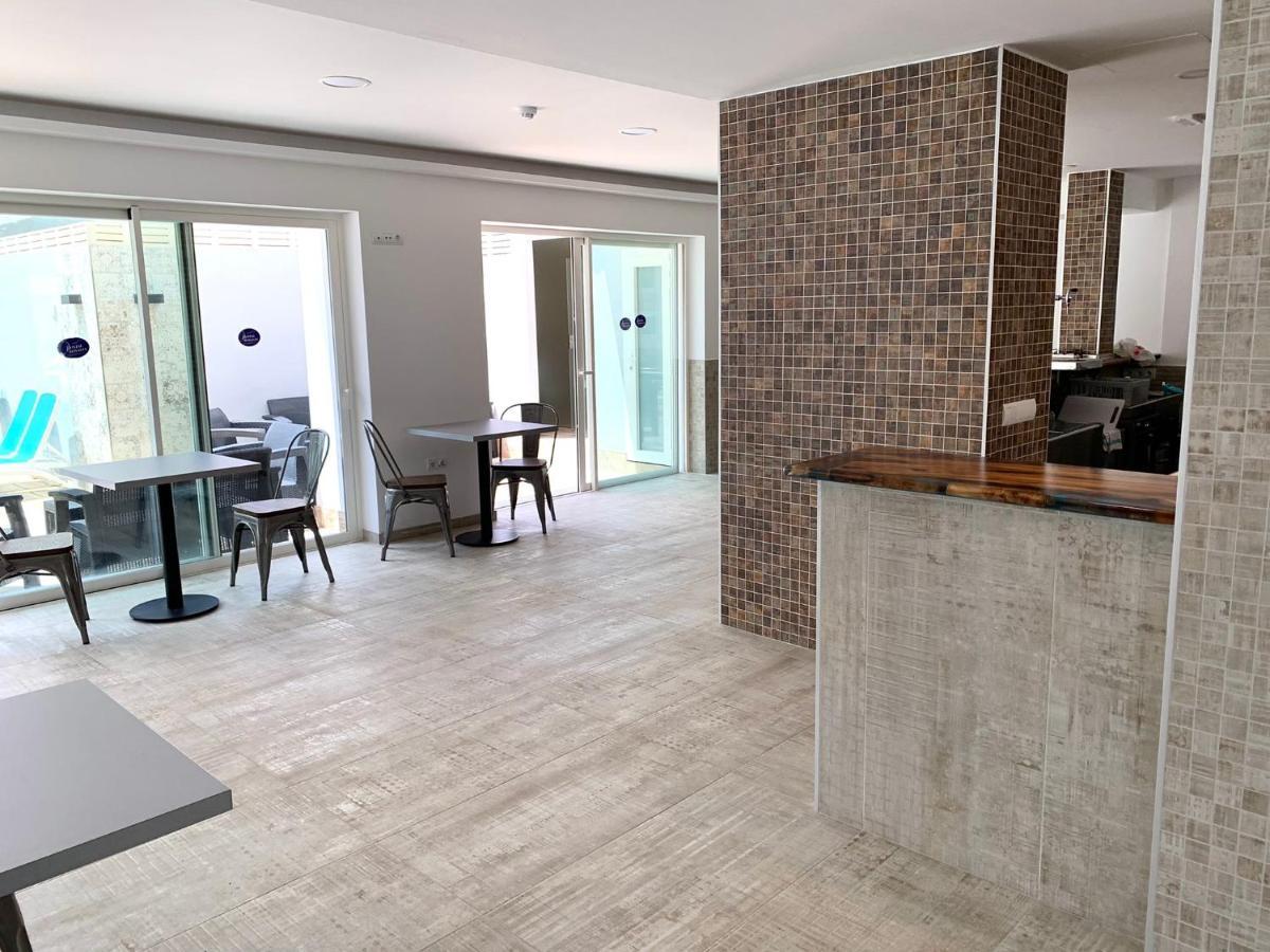 Sant Antoni de Portmany Hostal Rosalia מראה חיצוני תמונה