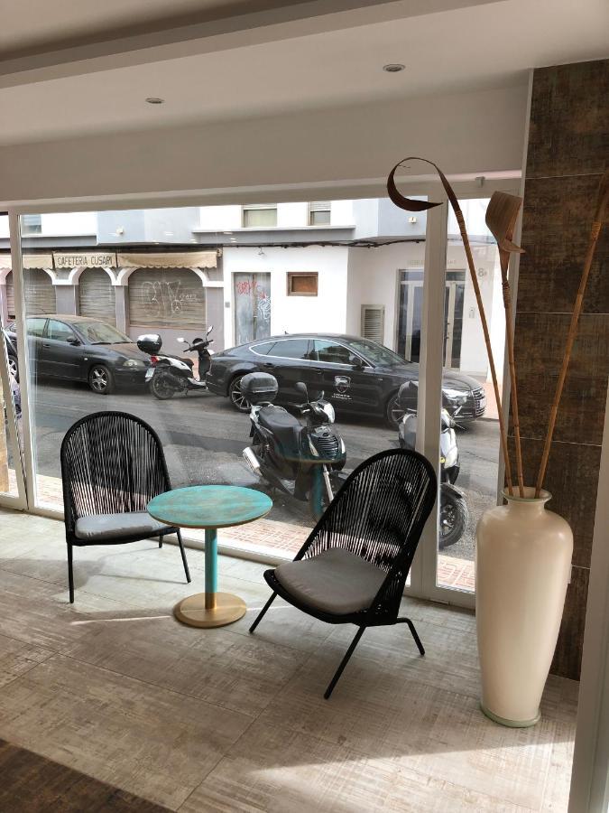 Sant Antoni de Portmany Hostal Rosalia מראה חיצוני תמונה