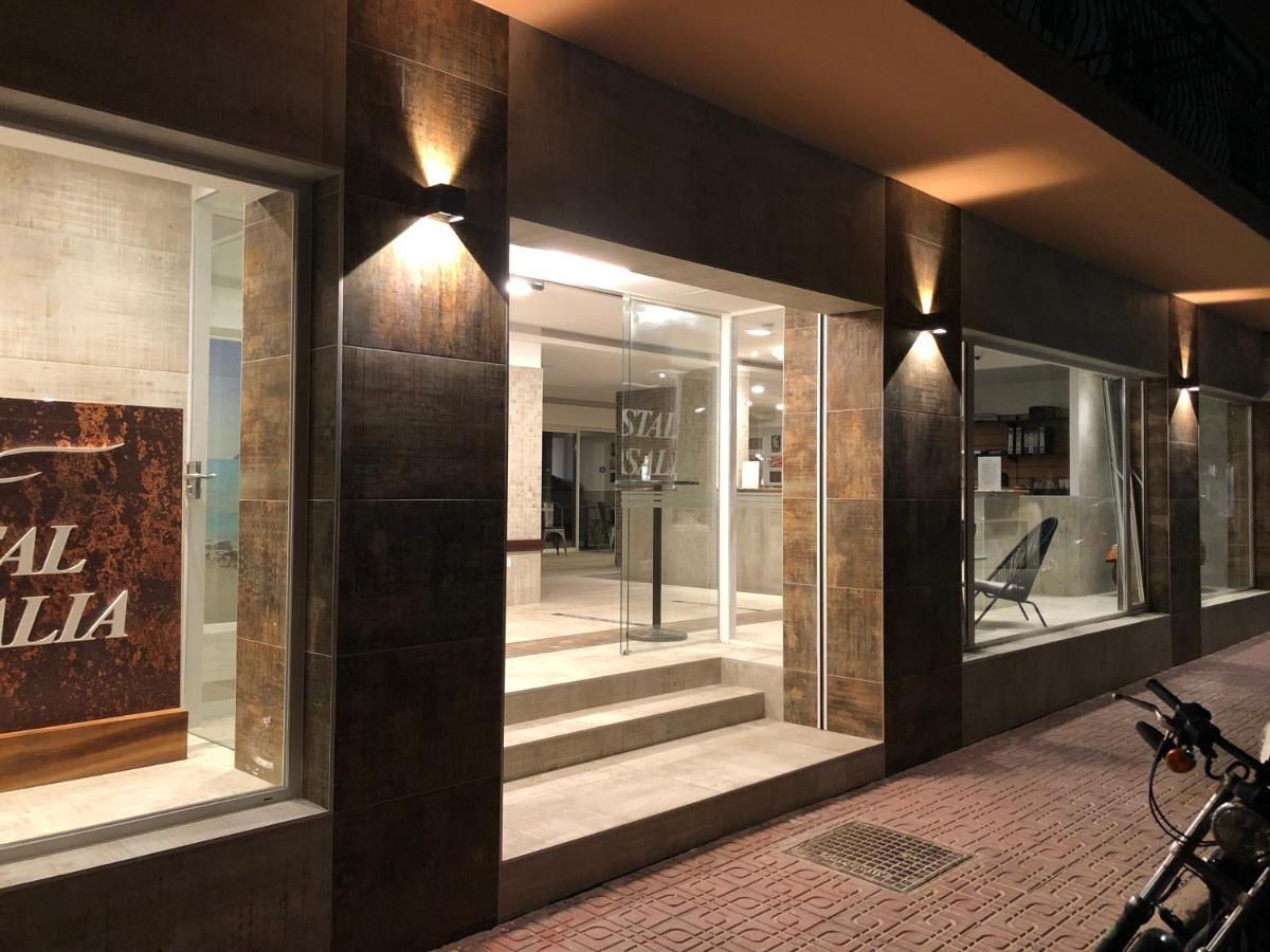 Sant Antoni de Portmany Hostal Rosalia מראה חיצוני תמונה