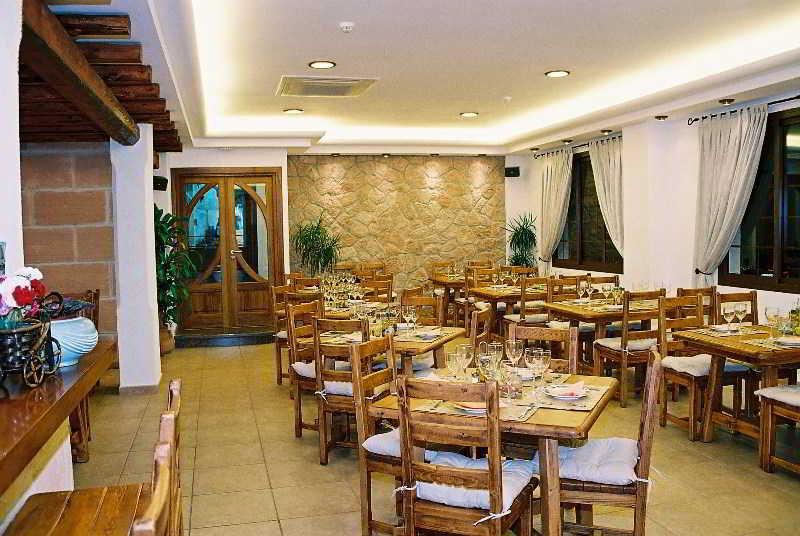 Sant Antoni de Portmany Hostal Rosalia מראה חיצוני תמונה