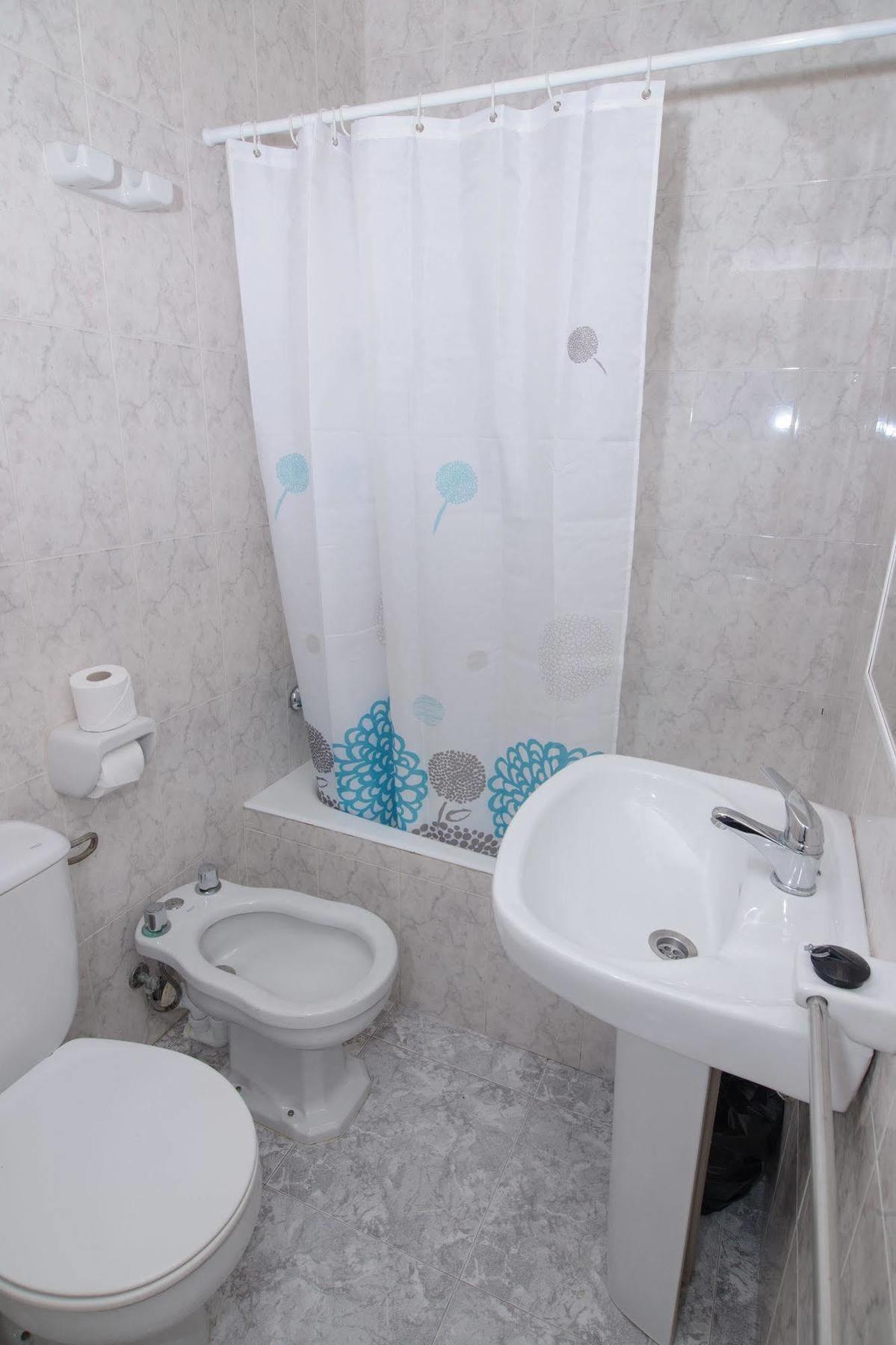 Sant Antoni de Portmany Hostal Rosalia מראה חיצוני תמונה